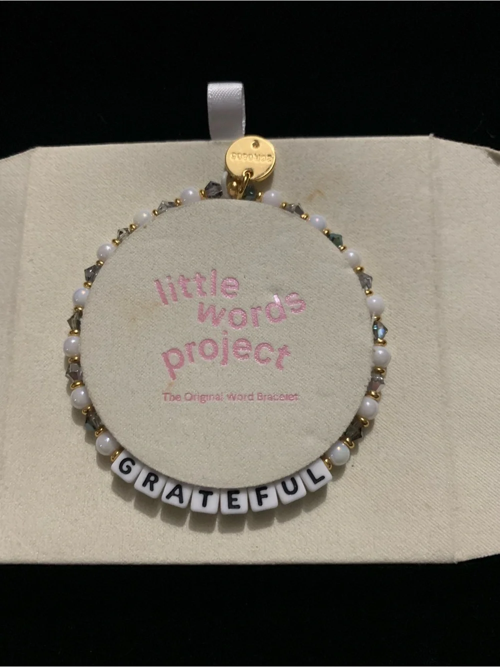Little Words Project 'Grateful' White & Gold Beaded Bracelet